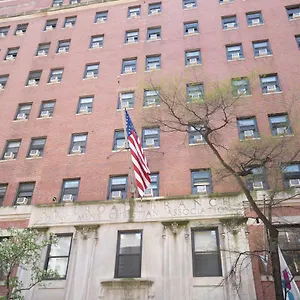  Hostal Vanderbilt Ymca